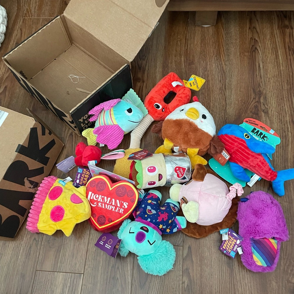 NEW 11 Bark Plush Toy dog toys